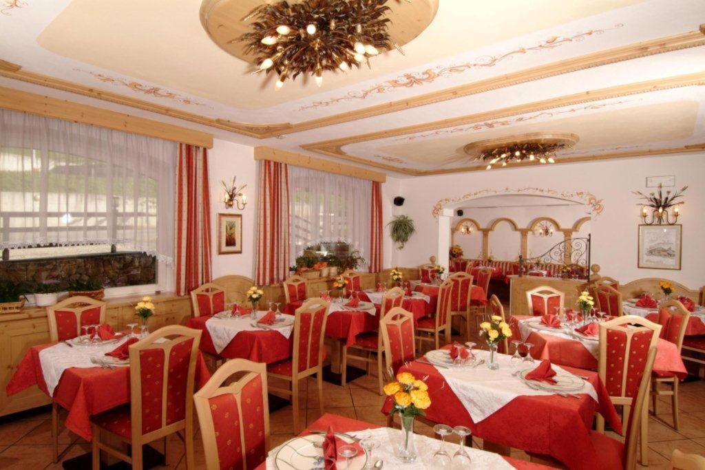 Albergo Fiordaliso Canazei Dış mekan fotoğraf