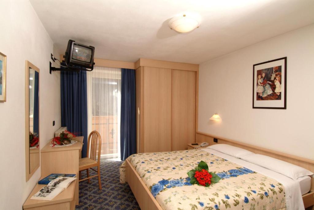 Albergo Fiordaliso Canazei Dış mekan fotoğraf