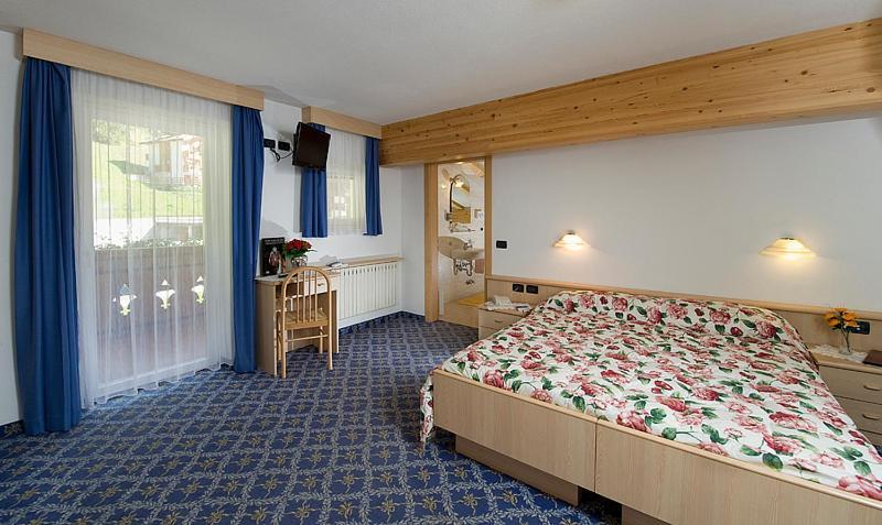 Albergo Fiordaliso Canazei Oda fotoğraf